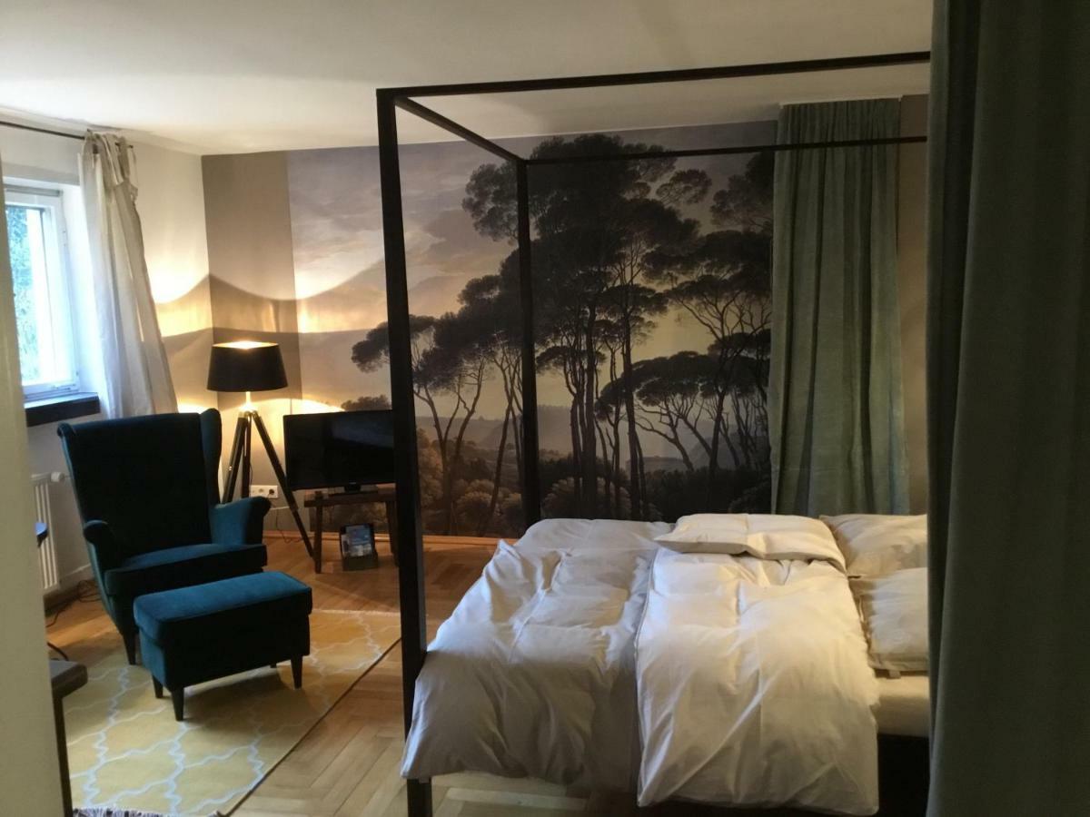 Schoenes Appartement Mit Gartenblick بادن بادن المظهر الخارجي الصورة